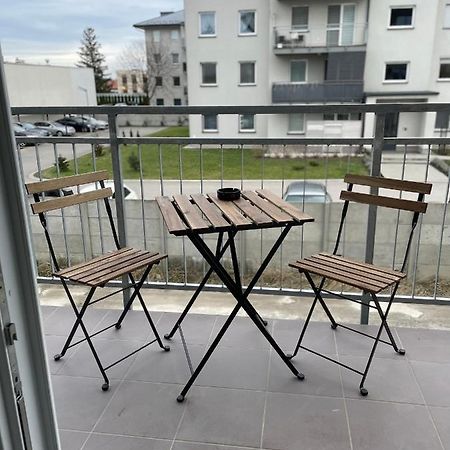 Przytulny Apartament Lejlighed Trzebownisko Eksteriør billede